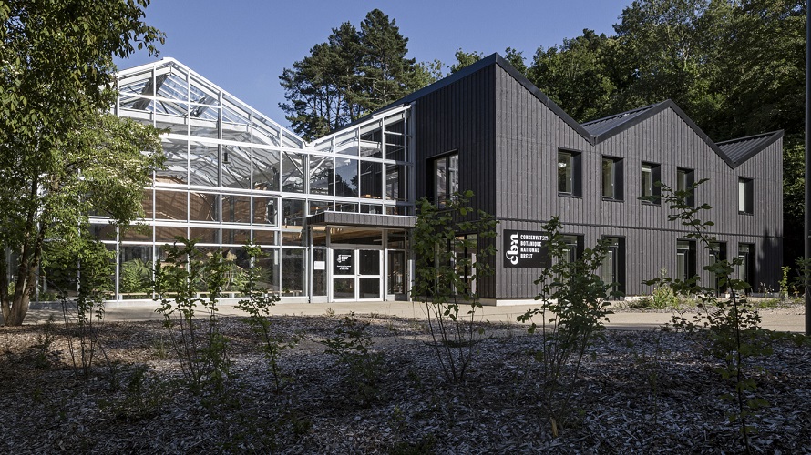 Conservatoire Botanique National _ bioclimatique, Bois, Paille