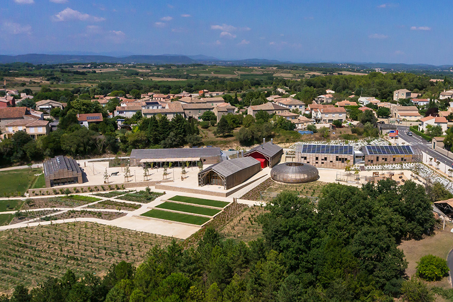 Energy zero Oenotourism Centre _ QE & VNAC _ Wood & raw earth